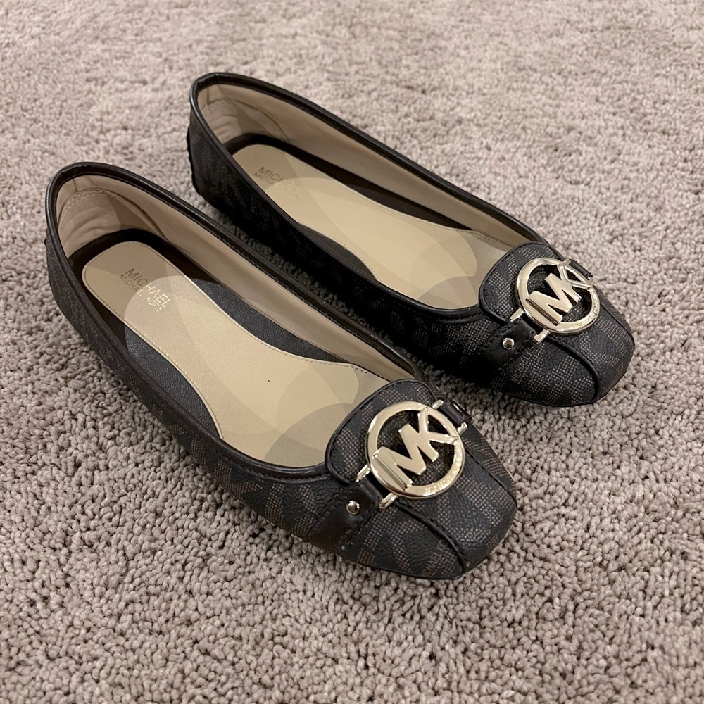 Michael Kors Flats Size 8.5
